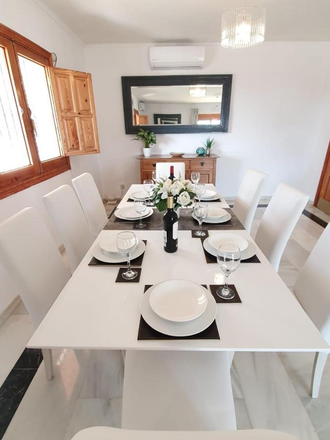 Beautiful 5 Bedroom Villa, Sea Views, Private Pool, Estepona Newly Refurbished Eksteriør billede