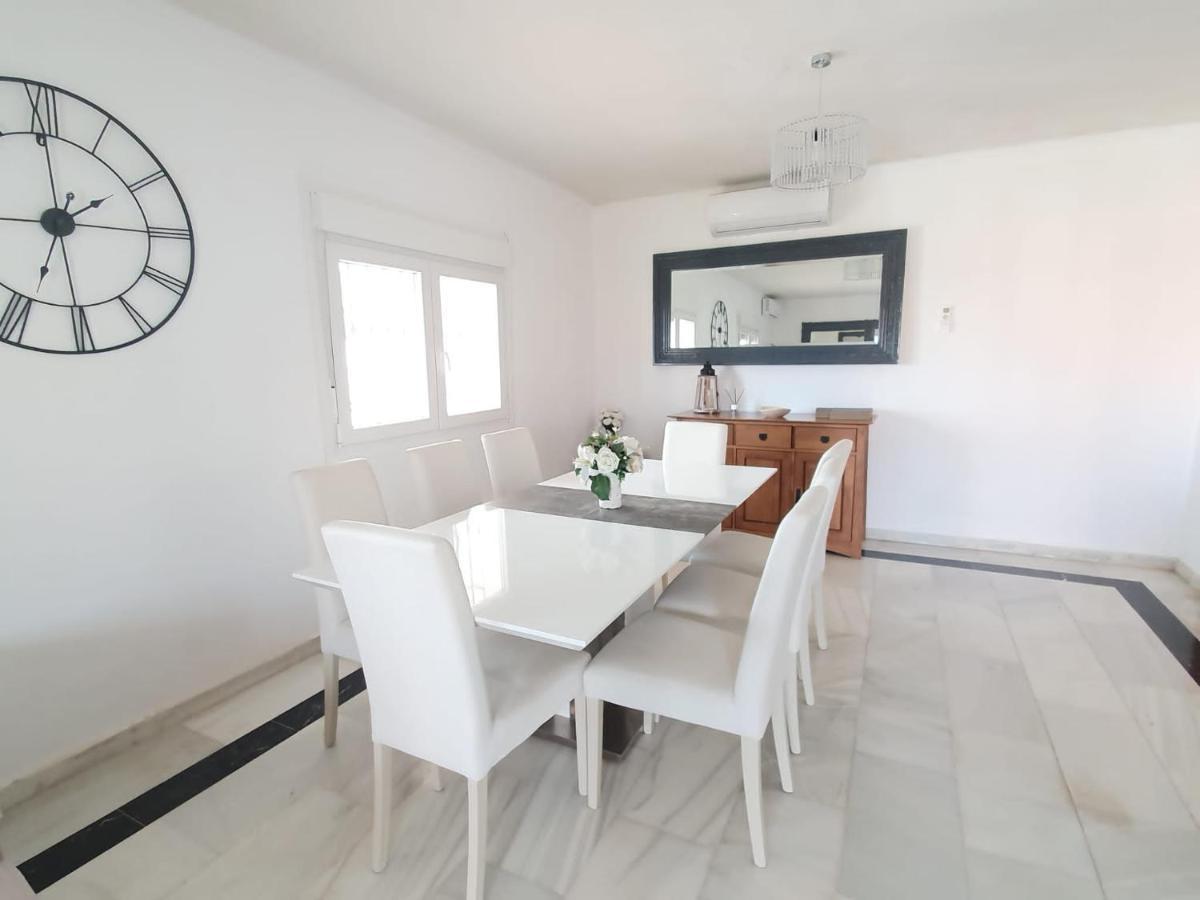 Beautiful 5 Bedroom Villa, Sea Views, Private Pool, Estepona Newly Refurbished Eksteriør billede