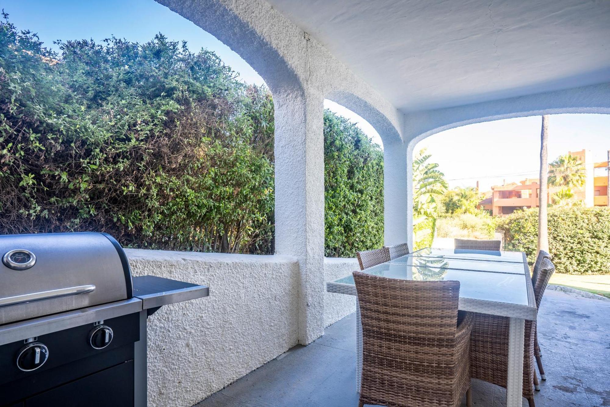 Beautiful 5 Bedroom Villa, Sea Views, Private Pool, Estepona Newly Refurbished Eksteriør billede