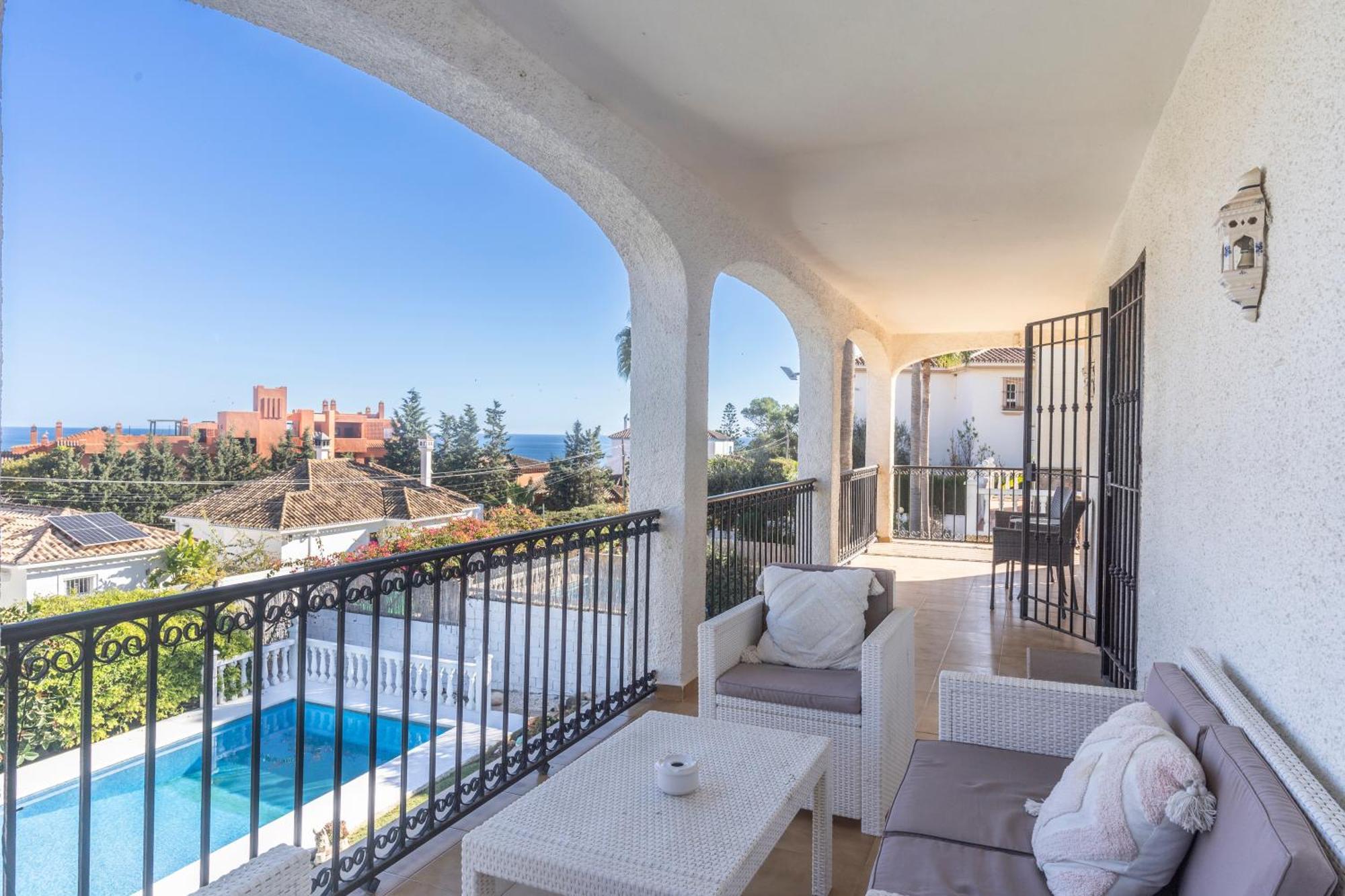 Beautiful 5 Bedroom Villa, Sea Views, Private Pool, Estepona Newly Refurbished Eksteriør billede